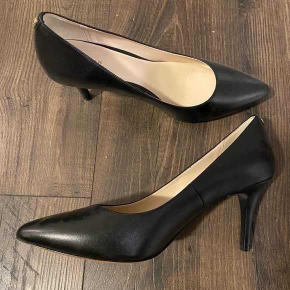 Cole Haan Pumps 9.5 - Picture 1 of 3